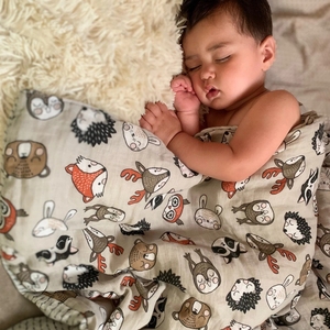 ผ้าห่อตัวเด็ก Kangobaby แบบสั่งทำ 2 ชั้น ผ้าห่มปลอบประโลมเด็ก ผ้าห่มมัสลินระบายอากาศ ใช้สำหรับห่อตัวเด็กและใช้ในห้องน้ำ - Product Image 6