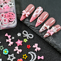 Kit de 12 grilles de breloques pour ongles en résine (nœuds, cœurs, lunes), décorations 3D pour nail art (fleurs, perles), pierres à ongles en strass assorties et accessoires pour ongles