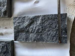 <span class=keywords><strong>Prix</strong></span> d'usine Top Nature Split Surface Noir Granit Pierre Maille <span class=keywords><strong>Pavé</strong></span> 20x10x2-2.5cm Pour Chaussée Jardin Mur Revêtement Panneau - Product Image 3