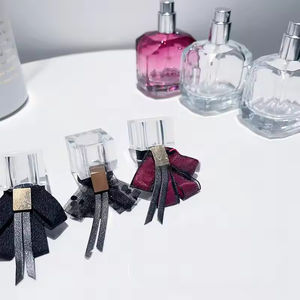 Botellas de Perfume de Vidrio Cuadradas Portátiles de Lujo, 30ml 50ml 100ml, con Pulverizador, Impresión Serigrafiada, Recargables, con Caja de Viaje, para Citas Nocturnas - Product Image 3