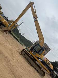 Excavatrice Cat 320CL économique et performante à bras long : 18 mètres de long, idéale pour les travaux d'excavation de bâtiments - Product Image 6