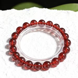 Braccialetto Personalizzato in Granato Rosso Intenso e Ambra Reiki, Pietra per Chakra della Radice, Coraggio e Passione - Product Image 1