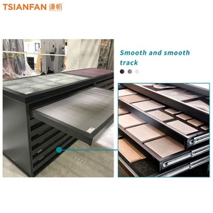 Support de présentoir en acrylique avec roulettes pour panneaux de <span class=keywords><strong>grille</strong></span> MarbleGlideUltra, logo personnalisé - Product Image 5