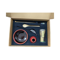 Ensemble de thé matcha japonais de luxe Harmony 7 pièces comprenant un fouet en bambou, un bol, une bouche verseuse, un porte-poudre de thé vert, un tamis, un coffret cadeau rose saumon