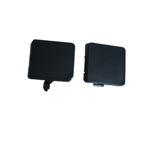 Cubierta de plástico con clip para el orificio del gancho de remolque del parachoques delantero del Dodge Journey 68034176AA - Product Image 4
