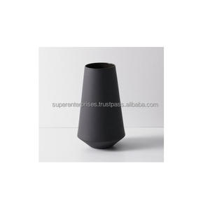 Vase à fleurs moderne personnalisé fait à la main en métal pour la décoration de table de mariage et de table unique de qualité supérieure - Product Image 3