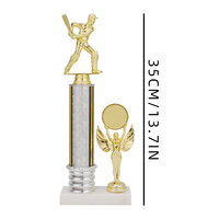 Trophées personnalisés populaires en plastique à un seul poteau avec base en marbre pour les compétitions de cricket DL25