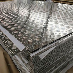 <span class=keywords><strong>Plaque</strong></span> antidérapante à cinq nervures du fabricant, en alliage d'aluminium 1060 3003 5052 5083, à motif gaufré, pour la construction et le laminage - Product Image 1