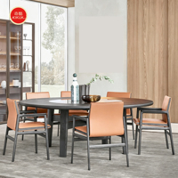 Chaise de salle à manger en cuir de luxe léger avec accoudoirs, design moderne, bois massif pour la maison, les salons, les restaurants, les hôtels, les cafés