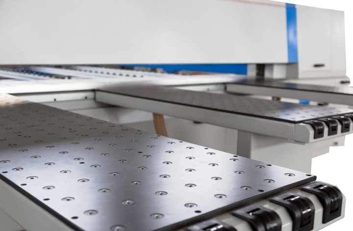 Automatic CNC Panel Saw - Precision Cutting for Woodworking