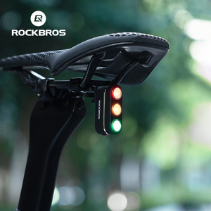 مصباح خلفي ذكي للدراجات من <span class=keywords><strong>ROCKBROS</strong></span>، بتصميم إشارة مرور، مع استشعار الفرامل وتحذير ثلاثي الألوان للدراجات الجبلية والطرق والمركبات الليلية - Product Image 1