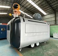 Camion de restauration sur mesure avec cuisine en acier inoxydable pour les affaires de shawarma, de burgers, de pizzas et de café en Arabie Saoudite