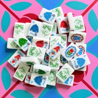 Tuiles de Mahjong Américaines à Motif Arbre de Noël en Acrylique Blanc, Ensemble Personnalisé pour Soirée de Fête et Soirée de Jeu en Famille