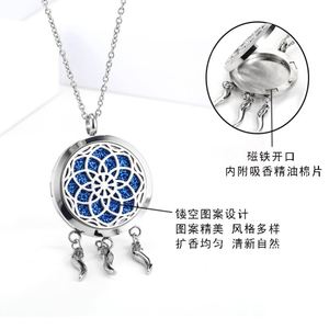 สร้อยคอจี้หัวใจฮัมซาดักฝันพร้อมช่องใส่เครื่องหอมสแตนเลสสตีล - Product Image 4