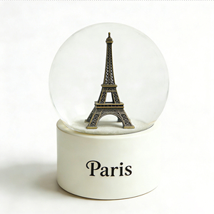 Globe à neige personnalisé en résine avec paysage de la Cathédrale de <span class=keywords><strong>Strasbourg</strong></span>, globe à <span class=keywords><strong>eau</strong></span> avec musique pour souvenirs de France, cadeaux de vacances, décoration de la maison - Product Image 4