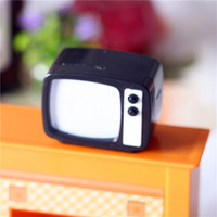 Mini-téléviseurs simulés avec lumière LED pour accessoires de maison de poupée, mini-téléviseurs rétro créatifs, ornements DIY