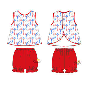 Completo per Bambine Personalizzato con Top Stampato a Fiocco e <span class=keywords><strong>Pantaloncini</strong></span> <span class=keywords><strong>Rossi</strong></span>, Set con Ricamo e Bordo Ric Rac in Cotone, <span class=keywords><strong>Outfit</strong></span> per il 4 Luglio - Product Image 1