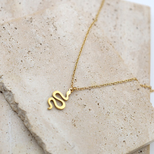 Snake Pendant Necklace Gold Chain Women's Everyday Wear Geometric Animal Design 18k Gold Plated Clavicle Chain - Product Image 4