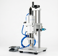 Machine de sertissage pneumatique pour petites fioles en verre, ampoules et flacons de liquide oral avec bouchons en aluminium ou en plastique à ouverture rapide