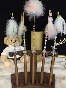 Juguete Interactivo de Madera para Mascotas, Palo con Cuentas Retro y Borlas para Perros y Gatos, Juguete para Masticar - Product Image 1