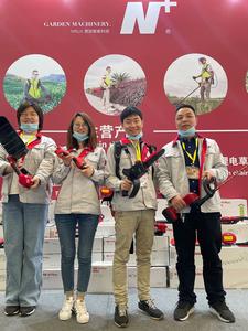 Scies à chaîne électriques Nplus 1100W pour couper efficacement les buissons et les arbres - Product Image 5