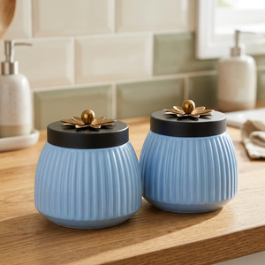Ensemble de pots de conservation alimentaire en métal, ronds, bleus avec couvercle noir, hermétiques, pour épices, design moderne, fabrication artisanale, utilisation en cuisine - Product Image 5