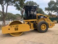Compacteur à rouleaux d'impact d'occasion CAT CS683E Modèle 2024 Moteur Diesel 129KW Force de compression 50kN Poids 18800kg Fabriqué au Japon