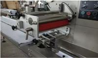 Automatische Multifunktionale Horizontale Streifen- und Vertikale Süßigkeiten-Verpackungsmaschine für Eis am Stiel und Plastikverpackungen im Kissenformat