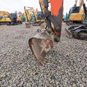 Excavatrice sur chenilles d'occasion DOOSAN DX85-9C 8,5 tonnes, modèle 2018, 1000 heures, certifiée EPA CE, peinture d'origine, capacité de la cuve de 0,35 m, vendue - Product Image 3