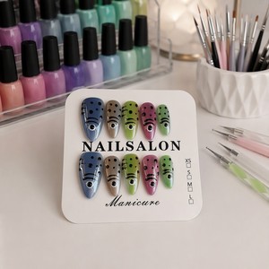 Uñas Postizas con Diseño de Peces Koi, Degradado Multicolor, Estilo Stiletto, Cobertura Completa, Juego de 10 Piezas - Product Image 4