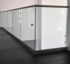 Chi phí thấp U kênh Glass tay lan can Trung Quốc lan can cho ban công ngoài trời nhà máy hoàn chỉnh kính lan can - Product Image 3