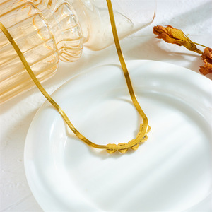 Conjunto de pulsera de collar de hueso de serpiente transparente de alta calidad a la moda, acero de titanio de circón de amor de lujo para ocasiones de regalo - Product Image 4