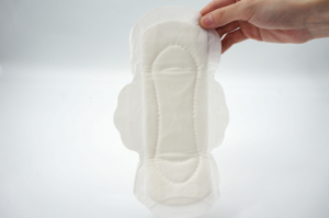 Serviettes hygiéniques ultra-minces super absorbantes sans ailettes pour femme, taille Maxi, en coton, avec protection anti-fuites et feuille arrière respirante - Product Image 5