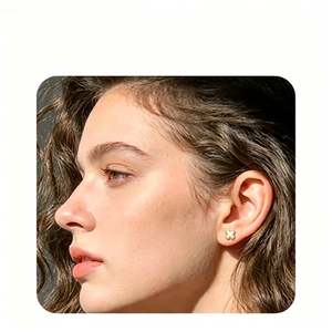 Bijou de piercing corporel tendance en titane ASTM F136, motif trèfle, avec tige à dos plat et filetage interne - Product Image 4