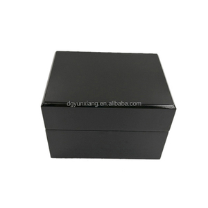 Sang Trọng Biểu Tượng Tùy Chỉnh Người Đàn Ông Màu Đen Của Quà Tặng Đóng Gói Hộp Chất Lượng Cao Màu Đen Gỗ Da Hình Chữ Nhật Handmade Với Dập In Ấn - Product Image 5