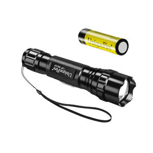 <span class=keywords><strong>Manta</strong></span> Ray C8 Mini lampe de poche LED haute puissance XP-L HI V3 8*7135 pilotes corps en alliage d'aluminium 1000 Lumens Rechargeable 3.7V Lithium - Product Image 1