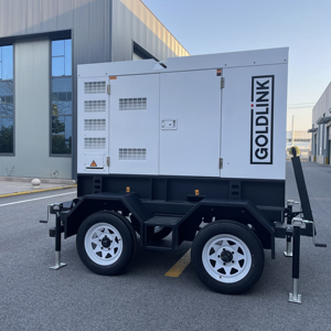 Générateur silencieux monté sur remorque 100 kVA, station d'alimentation mobile avec livraison rapide, stock disponible - Product Image 2