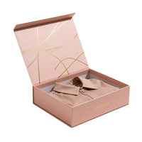 Grande boîte à chapeau pliable personnalisée en carton pour cadeau de luxe avec fermeture magnétique pour vêtements imprimés avec gaufrage