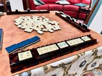 Ubin Mahjong Amerika Mewah 160 Buah Konstruksi Akrilik Dua Lapis Kustom dengan Sentuhan Akhir Terinspirasi Biru Mingguan untuk Kolektor