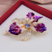 Broche en émail Iris de luxe léger pour femmes, broche de fleur haut de gamme, micro-incrustée de zircon, accessoire de broche