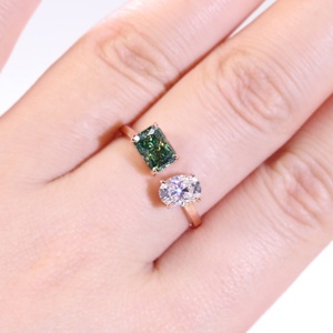 แหวนเพชรโมอิสซาไนต์สีเขียวและสีขาวทองคำชมพู 14K ดีไซน์เฉพาะของ Yu Ying รูปทรงเรเดียนท์และโอวอลแบบเปิดสำหรับผู้หญิง - Product Image 5