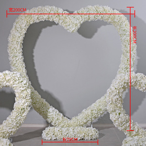 Arco Floral en Forma de Corazón Rojo Personalizado con Arreglo de Flores de Seda Artificial para Decoración de Bodas y Propuestas de Matrimonio de Lujo - Product Image 3