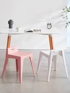 Sillas de Plástico Coloridas para Niños para Jugar y Divertirse - Product Image 4