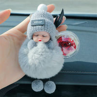 Porte-clés de voiture de vente chaude, porte-clés de poupée endormie mignonne de fille en peluche, porte-clés pendentif de cartable de mode en gros