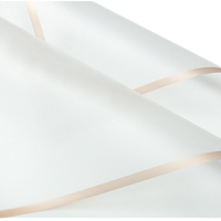 Papiers d'emballage en rouleau imperméables enduits de PE, élégants, à bords dorés, multicolores, pour la décoration florale (vente en gros)