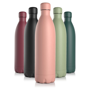 Botella de agua reutilizable en forma de cola, sin Bpa, de acero inoxidable, 500ml/750ml/1000ml - Product Image 1