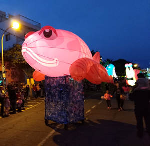 Disfraz <span class=keywords><strong>de</strong></span> títere <span class=keywords><strong>de</strong></span> <span class=keywords><strong>gusano</strong></span> <span class=keywords><strong>de</strong></span> pescado inflable, iluminación LED para espectáculo nocturno, promoción al aire libre - Product Image 2