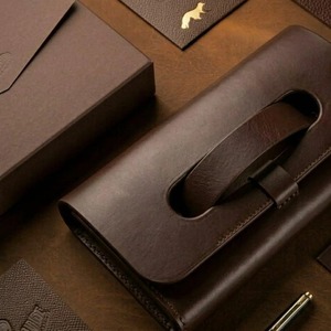 Hot Sale Women Luxury Leather Clutch Handbag with Detachable Strap and Modern Fashion Party Look Available At Best Price - Product Image 4