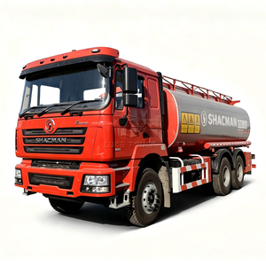 Camion de transport de carburant à moteur thermique puissant 5m³-15m³ – Camion-citerne routier robuste et durable pour le transport de pétrole - Product Image 1