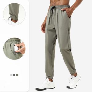 Jogging personnalisé pour hommes avec pantalon de sport de course à pied pantalon décontracté d'entraînement Marathon pantalon respirant pour hommes - Product Image 3
